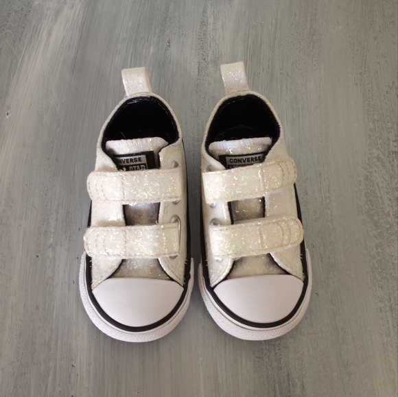 Converse Chuck Taylor All Star 2V Winter Glitter Sneakers Baby Girls Size 5 - Picture 13 of 14